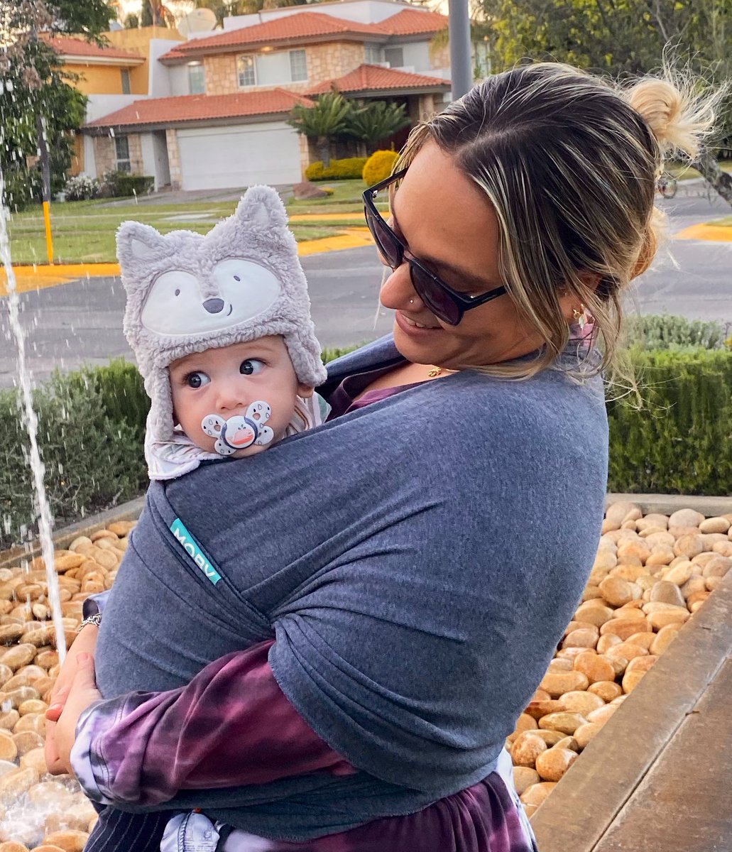 carlambeccaceci's tweet photo. #Mobywrap is the BEST! Baby was happy, easy to wear and pretty comfortable #Moms #momlife #babygear https://t.co/v6jkoJN5rt