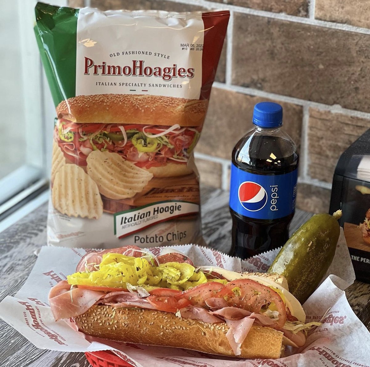 PrimoHoagies's tweet photo. Lunch idea this PrimoPerfect Wednesday! Especially because it's $2 off ๐
๐ท : @primohoagiesmcmurray
#primoperfectwednesday #makeitprimo #hoagienation #hoagie #foodie #lunchtime https://t.co/nNTIyLEfM3