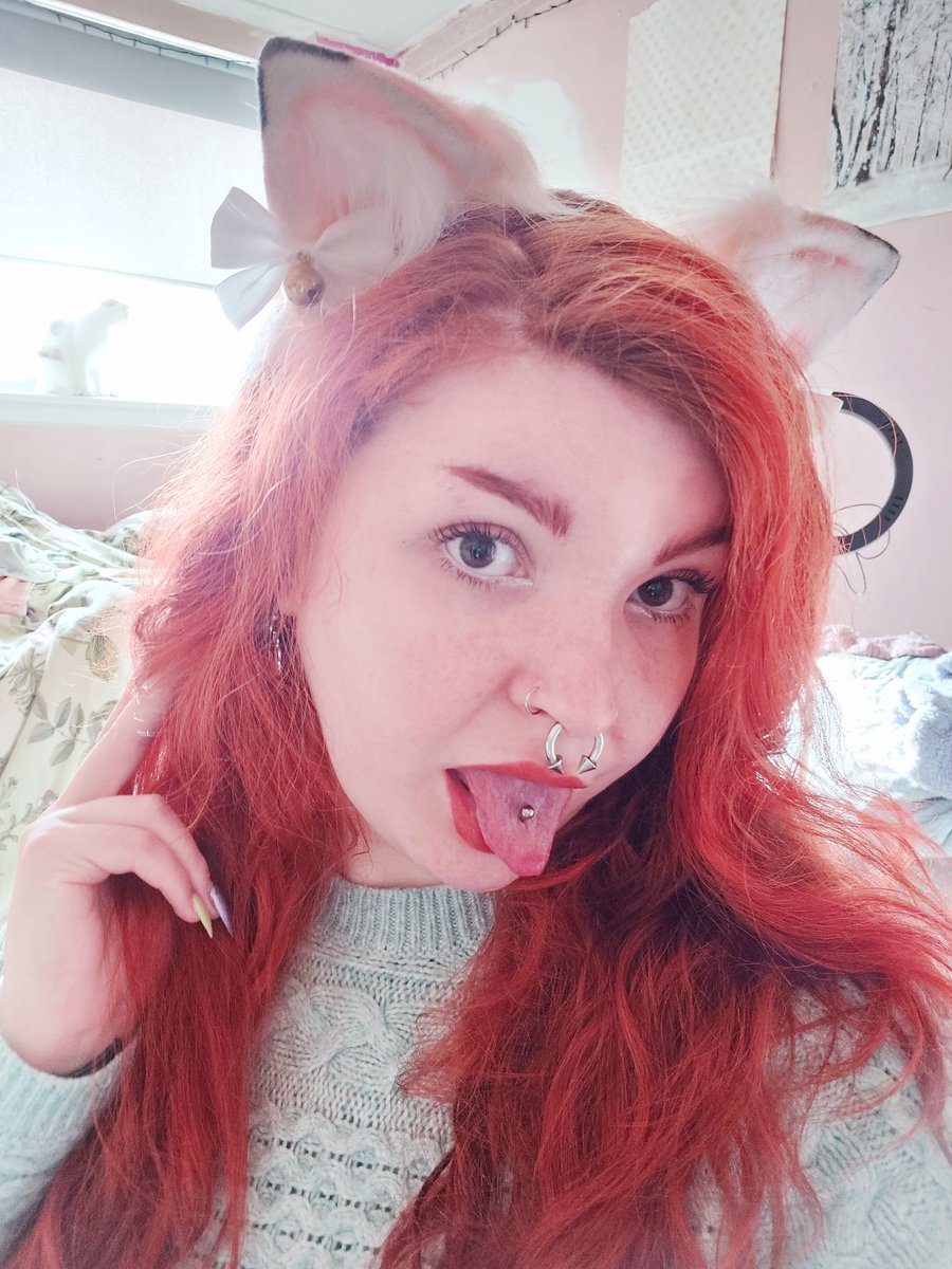 Xxgummycherries's tweet photo. Today I feel like poop buuut I looked really cute and innocent here and not at all like I love anal and wax play ππ
#neko #pastel #softslut #catgirls #tonguebar https://t.co/WvvETpRAZc