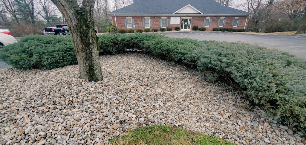 NTRCommercial's tweet photo. Late February is a great time to switch out mulch landscaping to rock due to labor availability.  March is the start of grass cutting season.  Alot less maintenance with rock vs. mulch https://t.co/aCgujIBQgs