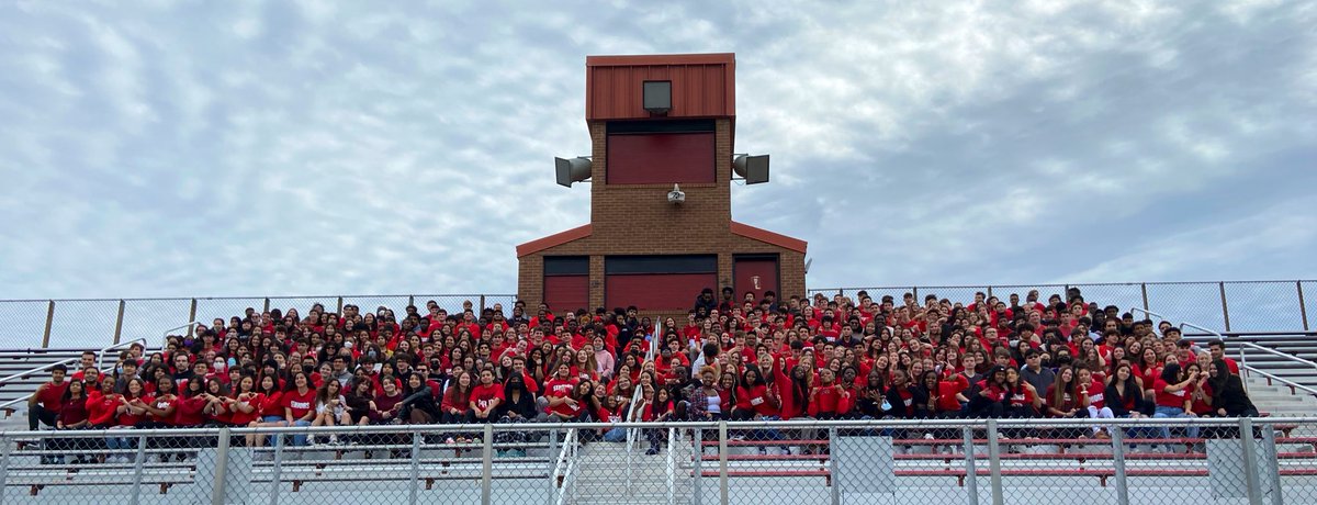 Thomas4Leaders's tweet photo. Class of 2022 the skies cleared out for you! 🙌🏻🐾❤️
99 days to 6/2/22! 🎓
@Qohs2022 @QOHS_SGA @APVNajera @QOHS_AP @yarborop2 @QOHSCounseling @QOAthletics @QOBoosters @livinginthegift https://t.co/qrKiU34K7n