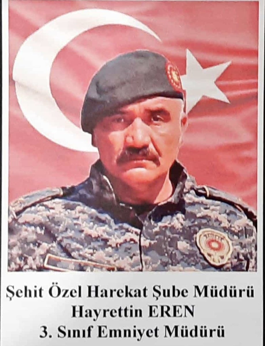 avugurkizilca's tweet photo. Sayın Cumhurbaşkanımız @RTErdogan’ın, Senegal ziyaretinde görevi başında şehit olan Özel Harekat Şube Müdürü Hayrettin Eren’e Allah’tan rahmet diliyorum. 

Milletimizin başı sağ olsun. 🇹🇷 https://t.co/LkqDNZpMVb