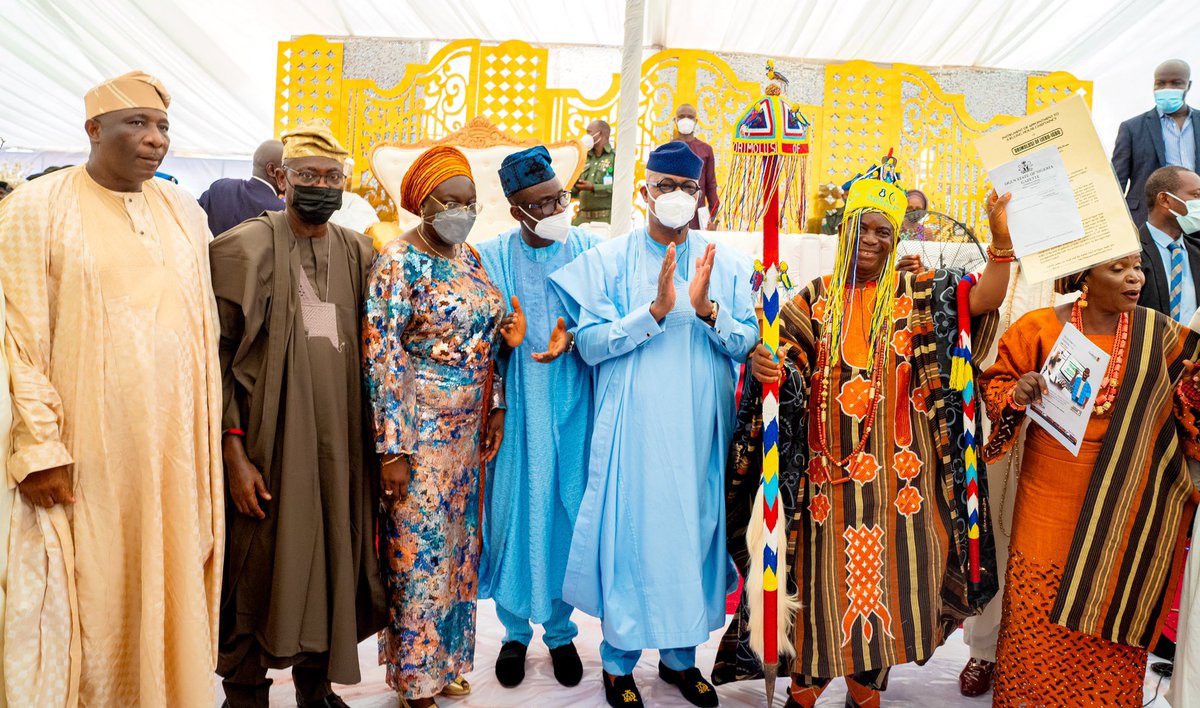 DapoAbiodunCON's tweet photo. The new Orimolusi of Ijebu-Igbo, His Royal Highness, Oba Lawrence Jaiyeoba Adedeji Adebayo has been successfully installed, after twenty-eight years that the stool had been vacant. This installation is evidence of our reverence for our traditional rulers. https://t.co/30xSqITe8K