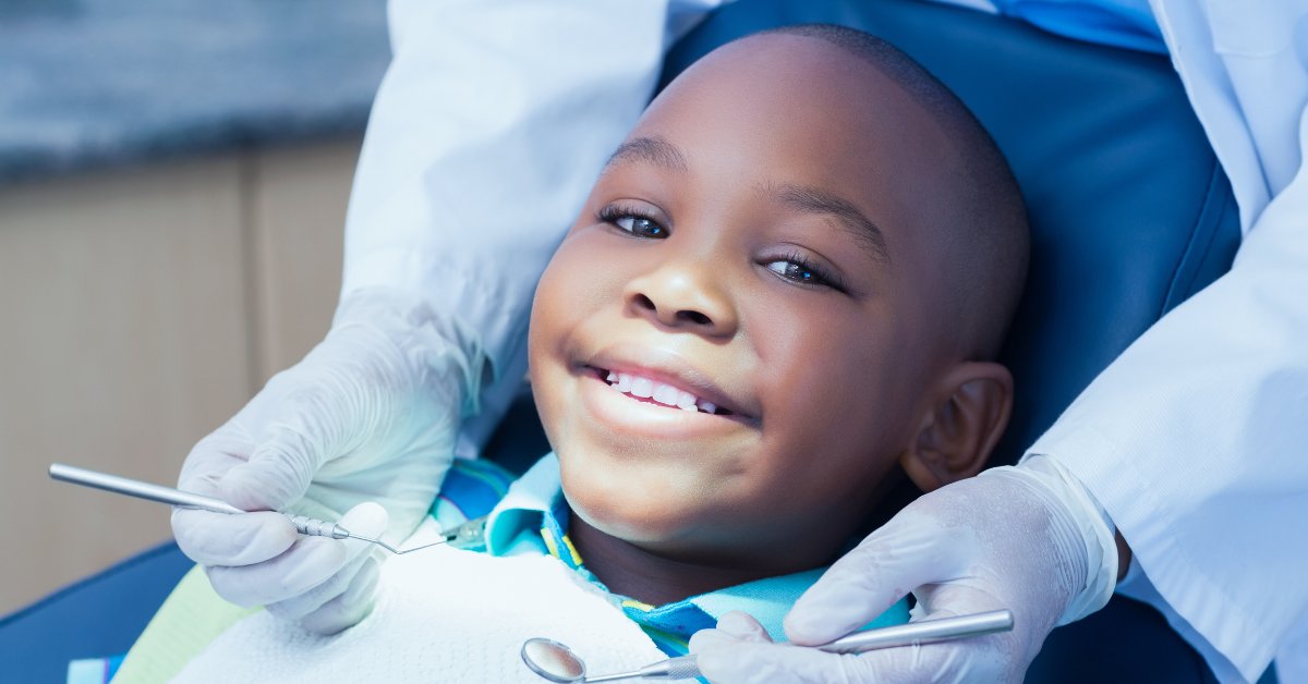 AdvCareFQHC's tweet photo. Visiting the dentist at least twice a year and keeping up with daily oral care is important for children’s dental health. Find out more about the routine and preventative dental care services we provide: https://t.co/pykNYyfIyF  #NationalChildrensDentalHealthMonth https://t.co/HItHBhRbIv