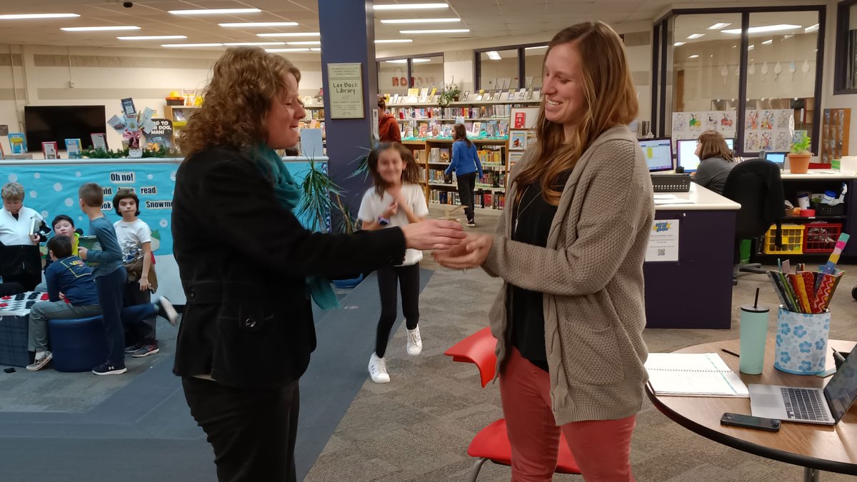 fox11news's tweet photo. Congratulations to this year's Golden Apple Awards recipients!

See the full list of outstanding teachers: https://t.co/Ine3yY4MB7 @GGBChamber https://t.co/R88GQogI1i