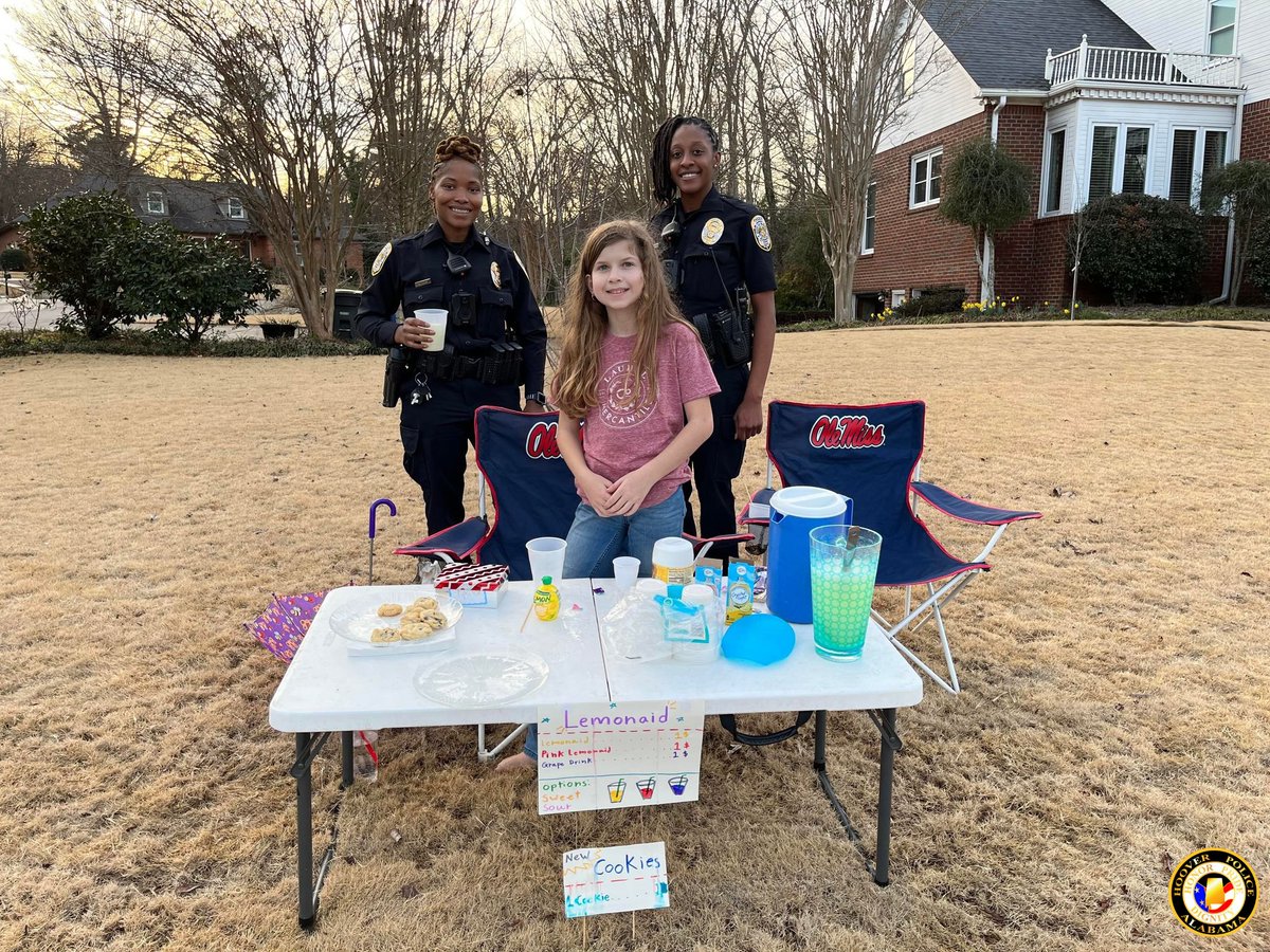 HooverPD's tweet photo. #WayToGoWednesday
Sometimes, #workinthebeat is taking a break at the neighborhood lemonade stand.
“The Officers were so kind and my daughter was so impressed. Thank you for stopping by yesterday!” - Hoover Mom
Way to go, Evening shift!
#hooverpd #communityengagement #lemonade https://t.co/OX1dykh4wL