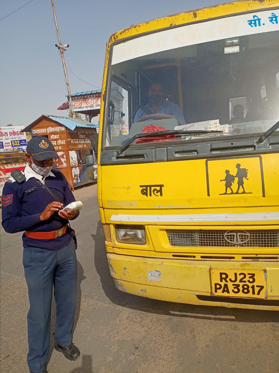 Sikar Traffic Police tweet media