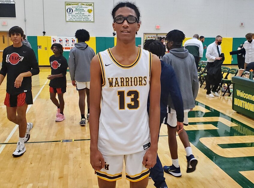 Elijah Lewis (<a href="/ELewis23_/">Elijah</a>) led Watchung Hills to a quarterfinal round win in the Somerset County Tournament.  The updated results and schedule - bit.ly/3h7MAjB