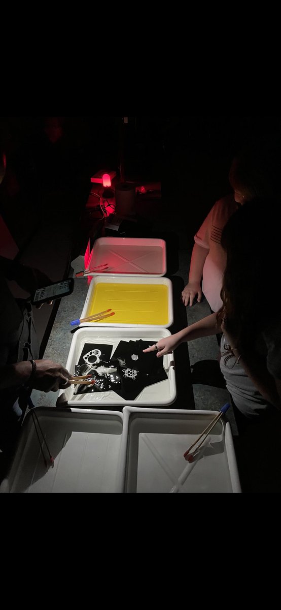 MrBonito5's tweet photo. An unforgettable experience learning about dark room photography with the one-and-only @ejmphotography ~ We learned so much! Our fifth graders are absolutely loving their weekly photography classes. @FSDVikings https://t.co/ZEy65DxV1A