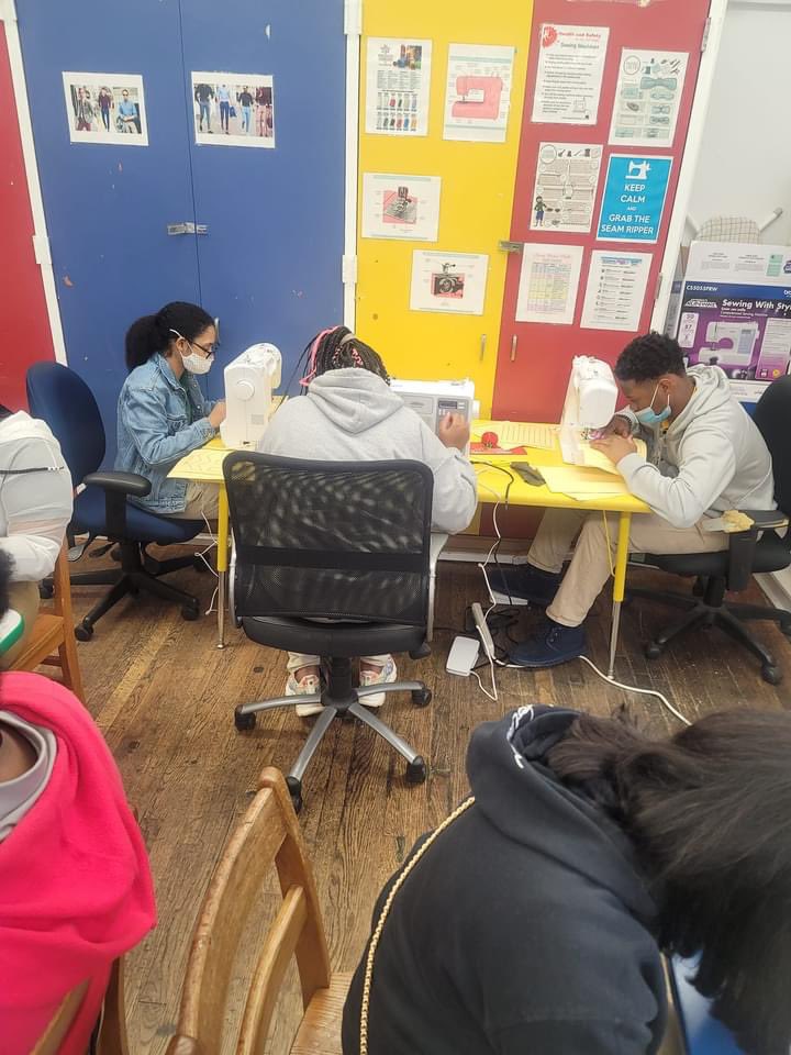 CteJd's tweet photo. Learning in process. FACS students were really excited to learn basic hand stitching and practice sewing on the sewing machines.#JDPride https://t.co/LVMJHOUN5L