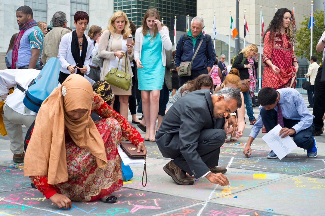 chalk4peace's tweet photo. Darn, I was hoping for Peace on Earth today # 15
#CHALK4PEACE #UN #StudentPeaceDay #DrawingTheWorldTogether https://t.co/765uLiCaPw