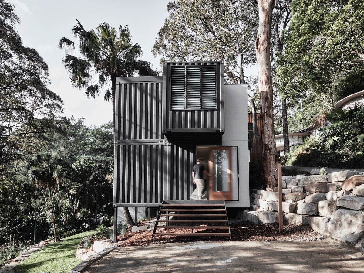 AmazingArchi's tweet photo. Rama Architects designs Container House in Church Point, #Sydney, Australia
Read more: https://t.co/N6fSdDe1xO
Photography: Toby Peet
#australia
#architect #architecture #amazingarchitecture #photography #architects #realestate #house #home #containter #shippingcontainers https://t.co/JfUbPoPw5Y