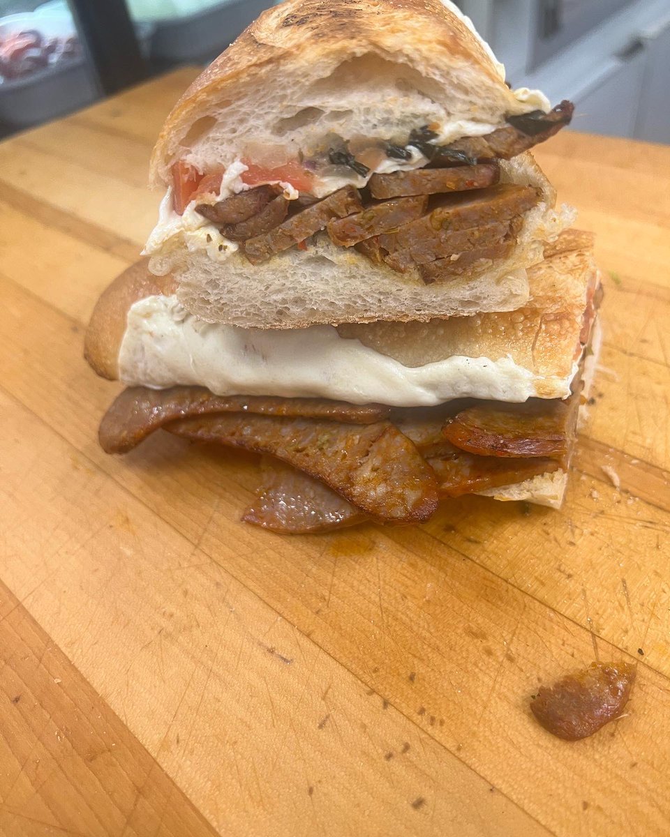 LIONIHEROES's tweet photo. #34 #sausage #mozz #bruschetta #hero https://t.co/E2xnbH2S5L