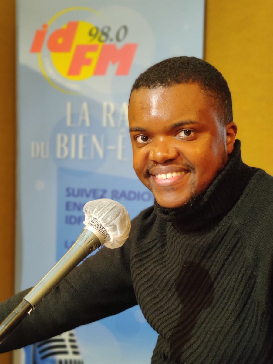BigBangstation's tweet photo. Tous les samedis soir sur @BigBangstation, vous retrouvez @sonsas et son quiz musical à ne manquer sous aucun prétexte !
#radio #QuizMusical #musique https://t.co/kZnMba7WRL