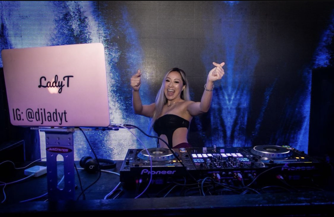 It's hump day 🐪 &amp; that means we are that much closer to FRIDAYYYYYY!!!

Come kick the night off with @djladyt