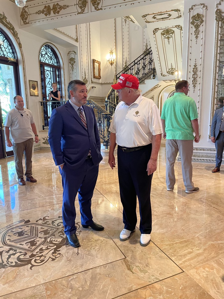 Enjoyed visiting with President Trump today at Mar-A-Lago.

A red wave is coming!