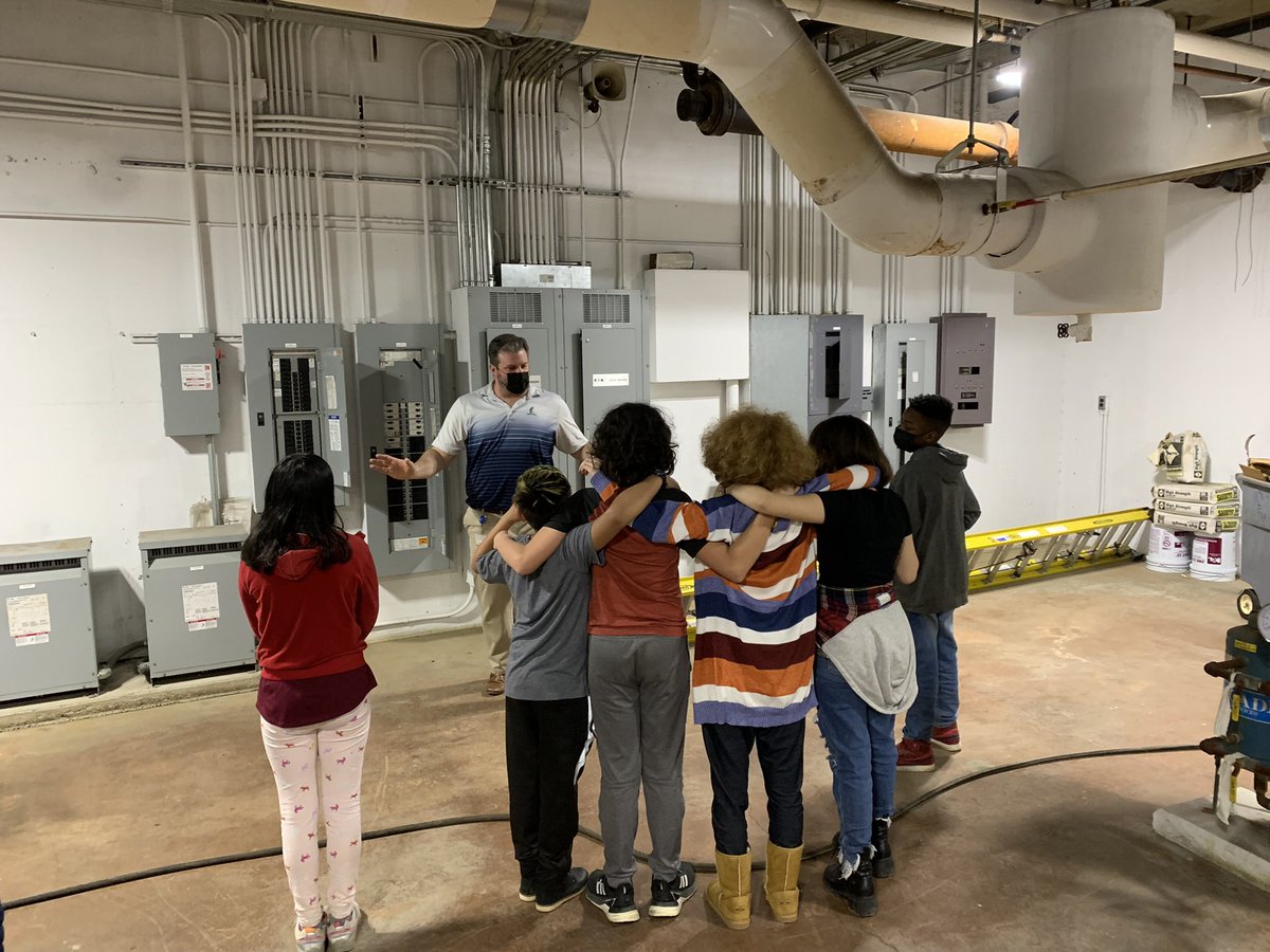 We had such a fun time talking to the <a href="/CockeysvilleMS/">Cockeysville Middle</a> Green Club about their school’s energy usage and touring the boiler room! <a href="/BCPSOutdoorSci/">广州</a> <a href="/BaltCoPS/">Baltimore County Public Schools</a>