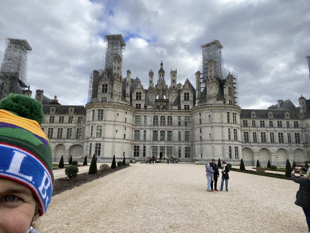 It’s an“aha” moment at the Château de Chambord in Loire France with my cg family #westerneurope22