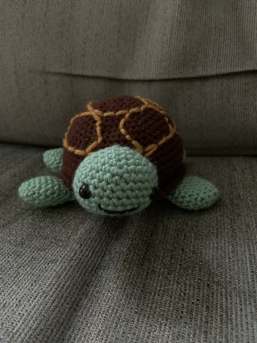 _stephonme_'s tweet image. Letting everyone know I’m now taking amigurumi commissions!! Prices range from $10-$25 depending on materials, size, and complexity of the design. Here are a few examples but you can check out my ig @/serendipitous_knits for more!