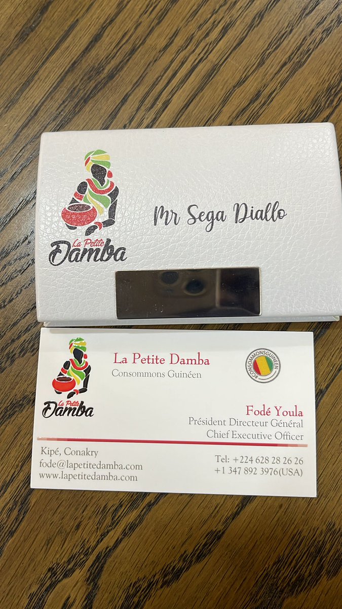 Merci a la petite <a href="/lapetitedamba/">lapetitedamba</a> et a #Youla pour ce magnifique present #consommonsguineen