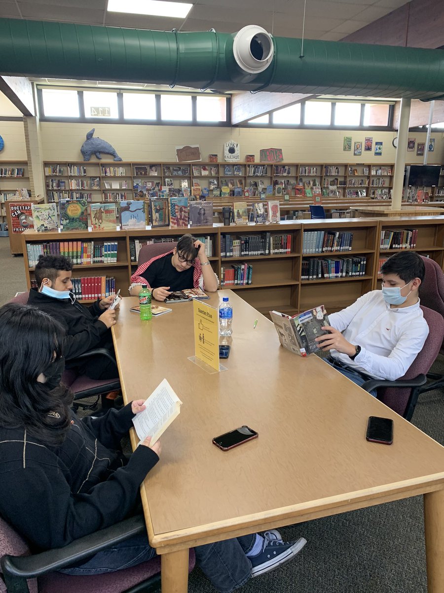 Amazing book talk in the Media Center for these Spartan readers! Everybody found a book; some found 2 or 3! Thanks <a href="/olchs_mc/">OLCHS Media Center</a> !