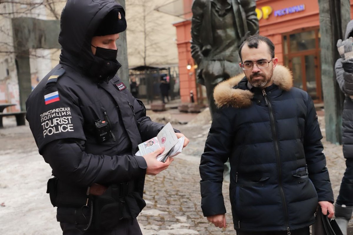 Left and anarchist protestors against the war in #Ukraine were detained in #Moscow despite no legal permission required for such actions #repressions #anarchism