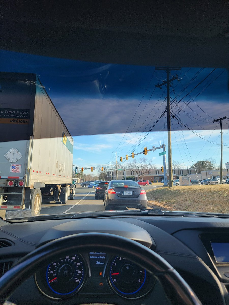 j0n_j0n's tweet photo. Tinted my front windshield brow......Keratoconus sucks and this will help with sunlight driving! https://t.co/t5JJXZqN6M