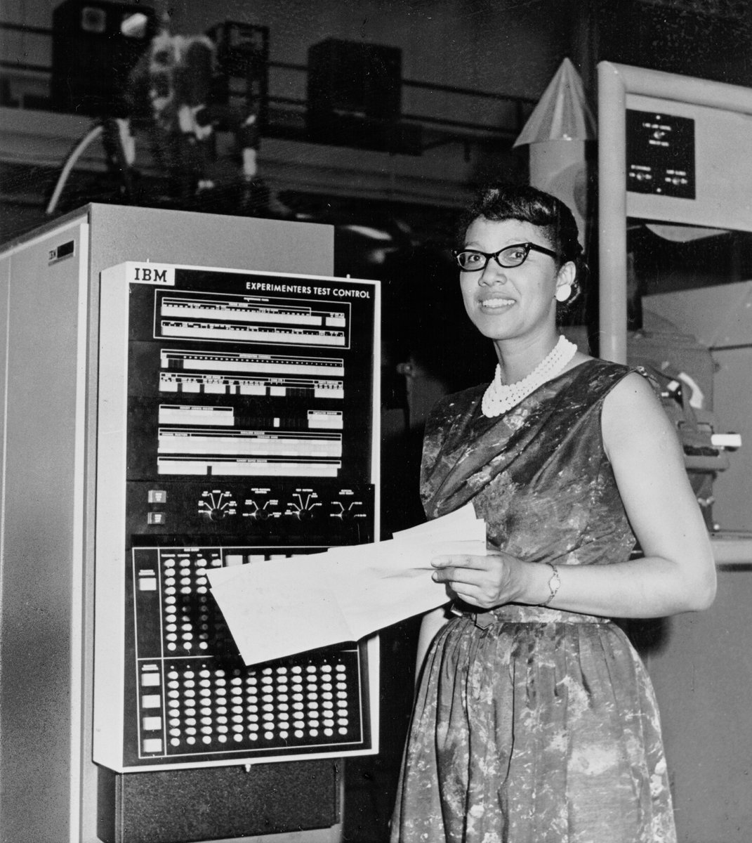 NASA_STI's tweet photo. Melba Roy Mouton was a mathematician & computer programmer at @NASAGoddard, where she coded programs to calculate the trajectories & locations of aircraft. Check out this #STIdoc she wrote on automation in programming documentation! https://t.co/HSk32q3xhe #BHM #WomenInSTEM https://t.co/fEWySSfBHY