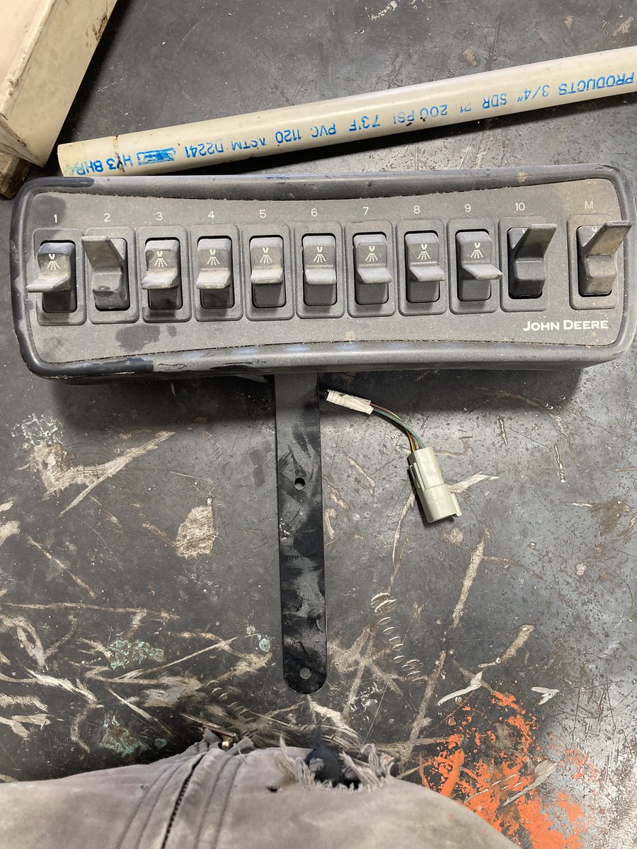 worrallfarms's tweet photo. Anyone out there have a use for these John Deere sectional switches. Retweet’s would be great need it out of the shop https://t.co/9m0GBTpESk
