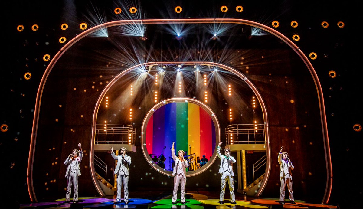 EntsOx's tweet photo. The review for @OsmondsMusicalis is in! If you are a fan of #TheOsmonds then get yourself to @NewTheatreOx for a trip down memory lane.
https://t.co/IBtuimn8Vg https://t.co/Gb07BvDdRO
