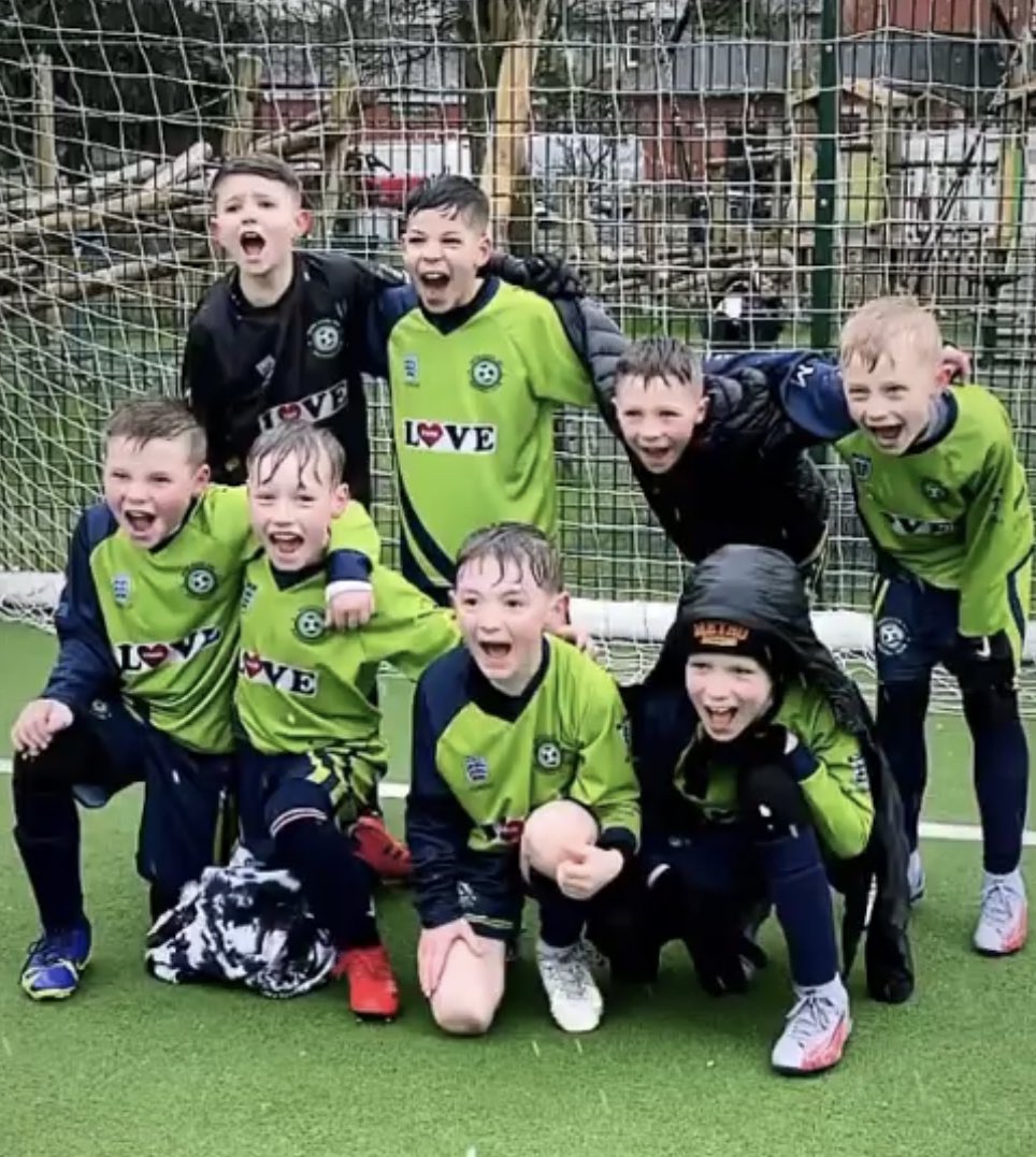 mossbankjfc's tweet photo. #MossBankJFC our U9s Greens were in action on Saturday in the @OfficialBBDFL v @Turton_FC U10s in a great game at Turton High School β½οΈ Joey and Robbie getting MoTM for the Greens π
πβ½οΈ well done to both teams #LoveFood #RenderRivival #CWHairDesign #upthebank #GSR #UTB #MBNK https://t.co/dC50KrK5Sx