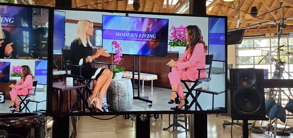 We had the opportunity to sit down with <a href="/kathyireland/">kathy ireland</a> of @modern_livingtv and discuss how Vintage Tub can transform your home into a spa-like retreat. Tune in to <a href="/wetv/">We TV</a> tomorrow, March 24th at 7:30 am ET/PT to see the segment air as sponsored content. Let us know what you thought!