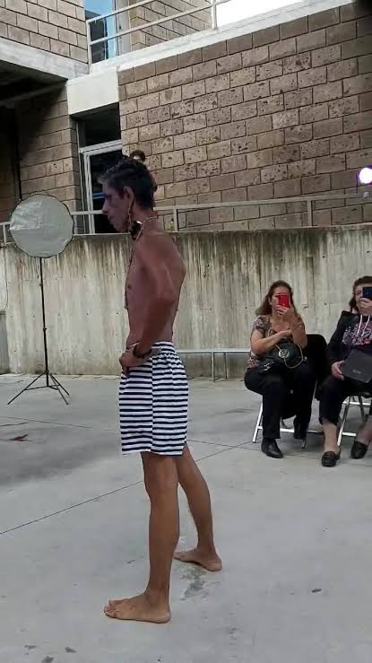 Y pues nada, decidí incursionar en el mundo del modelaje, deséenme suerte amigos. 🤞