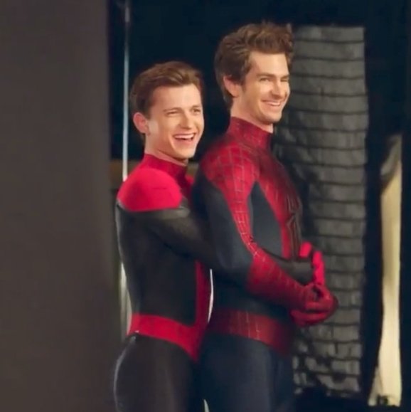 SpiderManBRA's tweet photo. FOFOS. https://t.co/wgm1g4nmFC