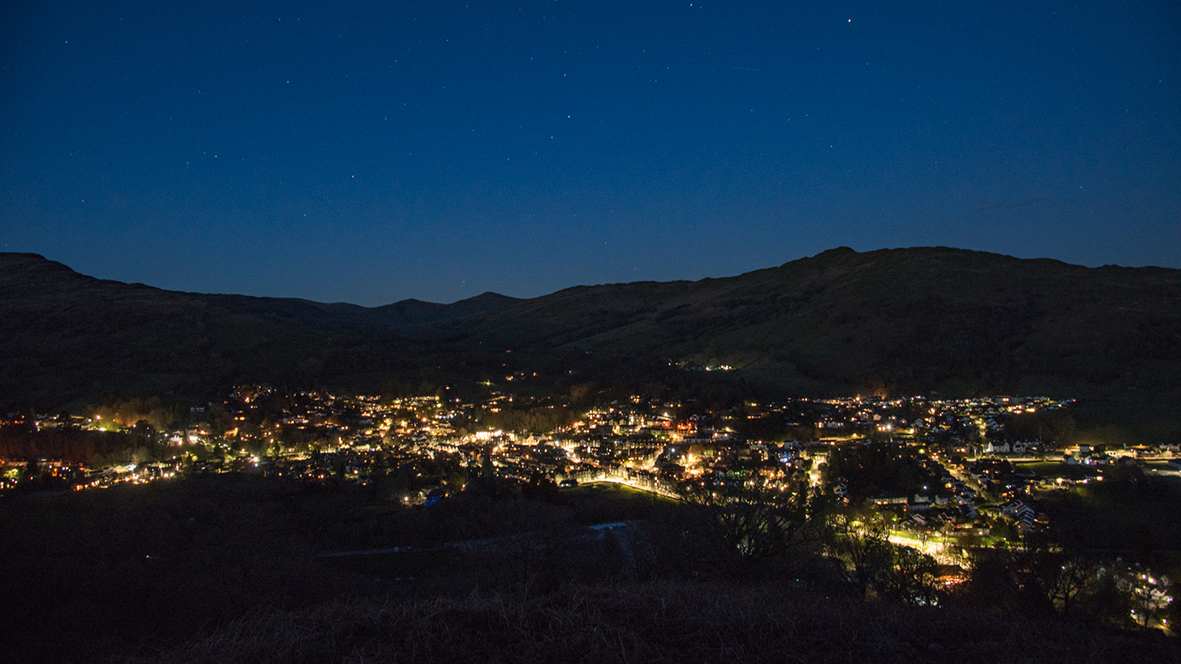 Friends of the Lake District (@friendsoflakes) on Twitter photo Street lights in Ambleside & Grasmere will go out on Saturday 8-12pm for The #BigSwitchOff to highlight the stars & save energy.
Please join in & turn off outdoor lights to see what a difference it makes to our view of the stars.
🤞🏻🤞🏻for clear skies!⭐🪐🌒friendsofthelakedistrict.org.uk/news/switch-of… Street lights in Ambleside & Grasmere will go out on Saturday 8-12pm for The #BigSwitchOff to highlight the stars & save energy.
Please join in & turn off outdoor lights to see what a difference it makes to our view of the stars.
🤞🏻🤞🏻for clear skies!⭐🪐🌒friendsofthelakedistrict.org.uk/news/switch-of…