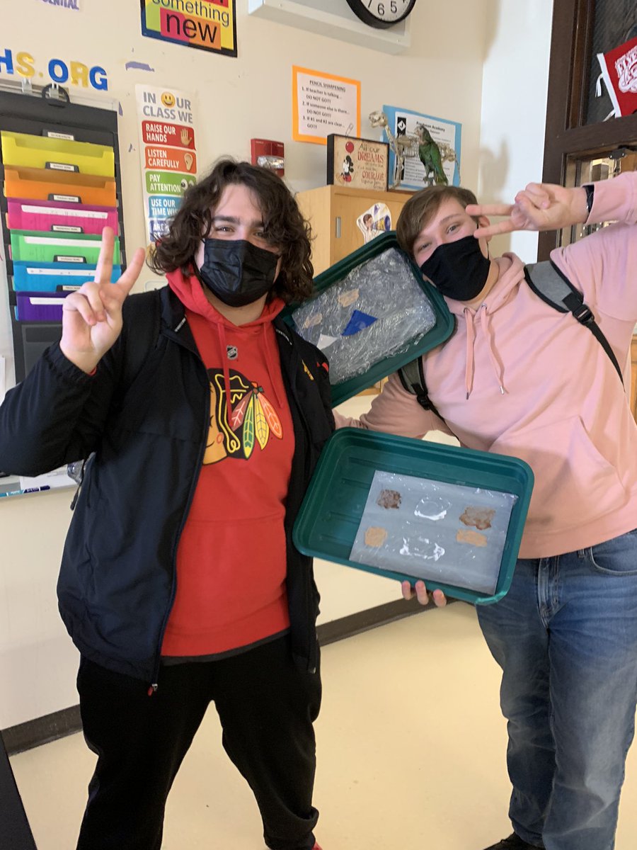 MallouhMs's tweet photo. Testing out how effective different materials  and SPF are at blocking UV rays. (Why can’t it be spring 😬) https://t.co/3Za8XBCpeV