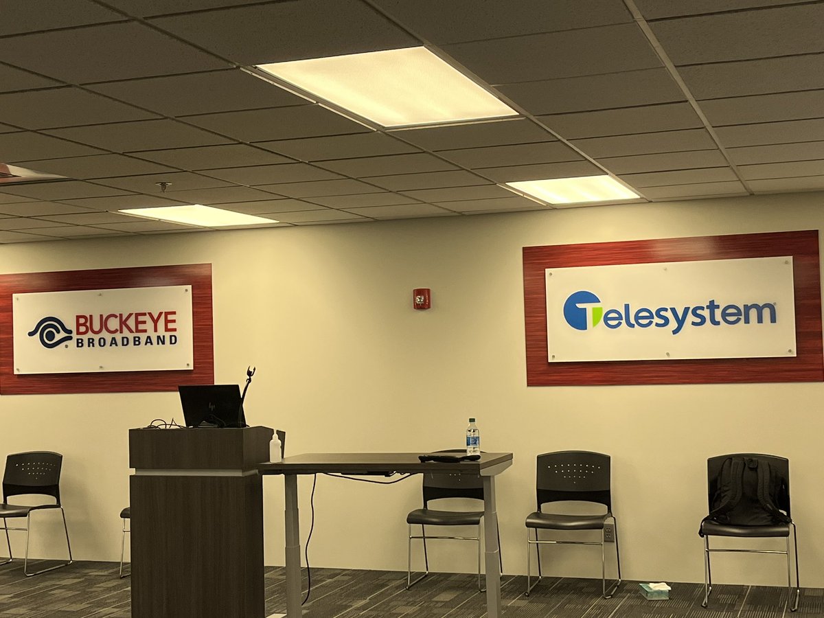 tomrdaniels419's tweet photo. Had a great time facilitating a follow up session on goal setting with the management team at @BuckeyeInternet! I can’t wait to hear how you crush your 2022 goals! #GoalSetting #GoalAchieving https://t.co/PlbVHbaV2j