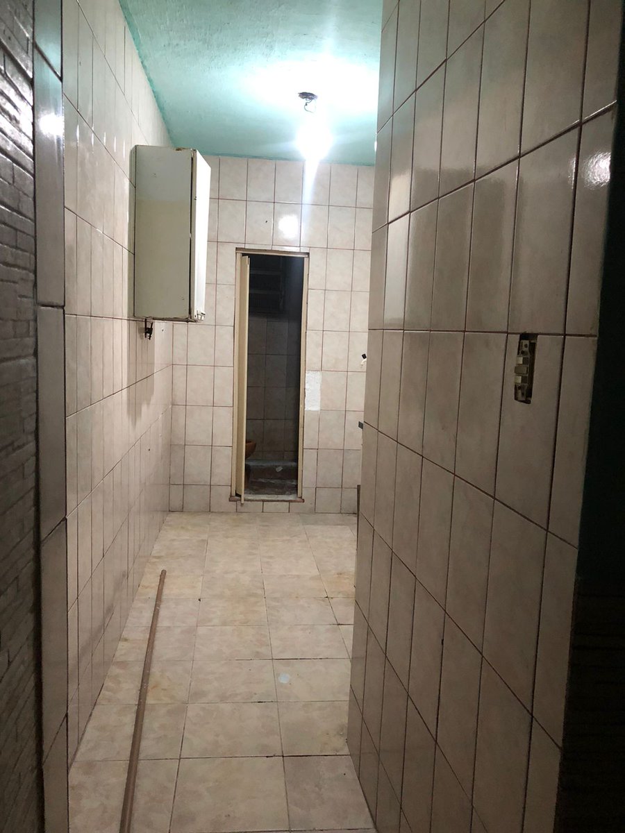 WdCellPro's tweet photo. Aluga-se Casa, 2 quartos ( 1 pequeno e 1 grande), SALA, COZINHA E BANHEIRO !!!! 

ENDEREÇO: RUA JATUARANA 514 

R$: 500, SEM DEPOSITO, NAO PAGA AGUA E NEM LUZ !!!

INTERESSADOS SO CHAMAR NA DM!! https://t.co/4UsOS0dfn6