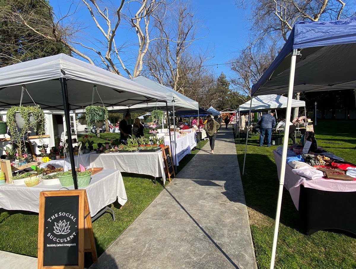 daydreamapprl's tweet photo. Come shop at Evergreen Island in Tulare on Sunday, March 6th! 🎉 https://t.co/1RgHypws1A
