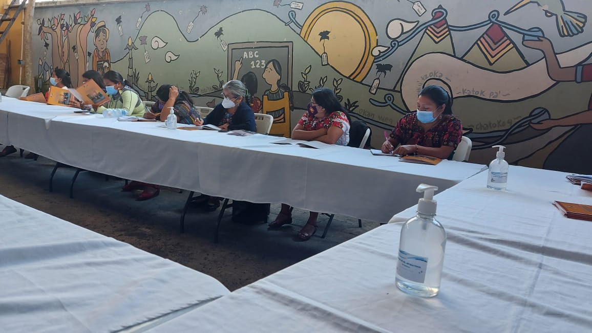 La Coordinadora Nacional de Viudas de Guatemala <a href="/conaviguagt/">CONAVIGUA Guatemala</a> presenta Plan de Acción Nacional de la Resolución 1325 del consejo de seguridad de la <a href="/ONU_es/">Naciones Unidas</a> elaborado por mujeres mayas, plan que contiene demandas y necesidades de mujeres sobrevivientes del conflicto armado interno.