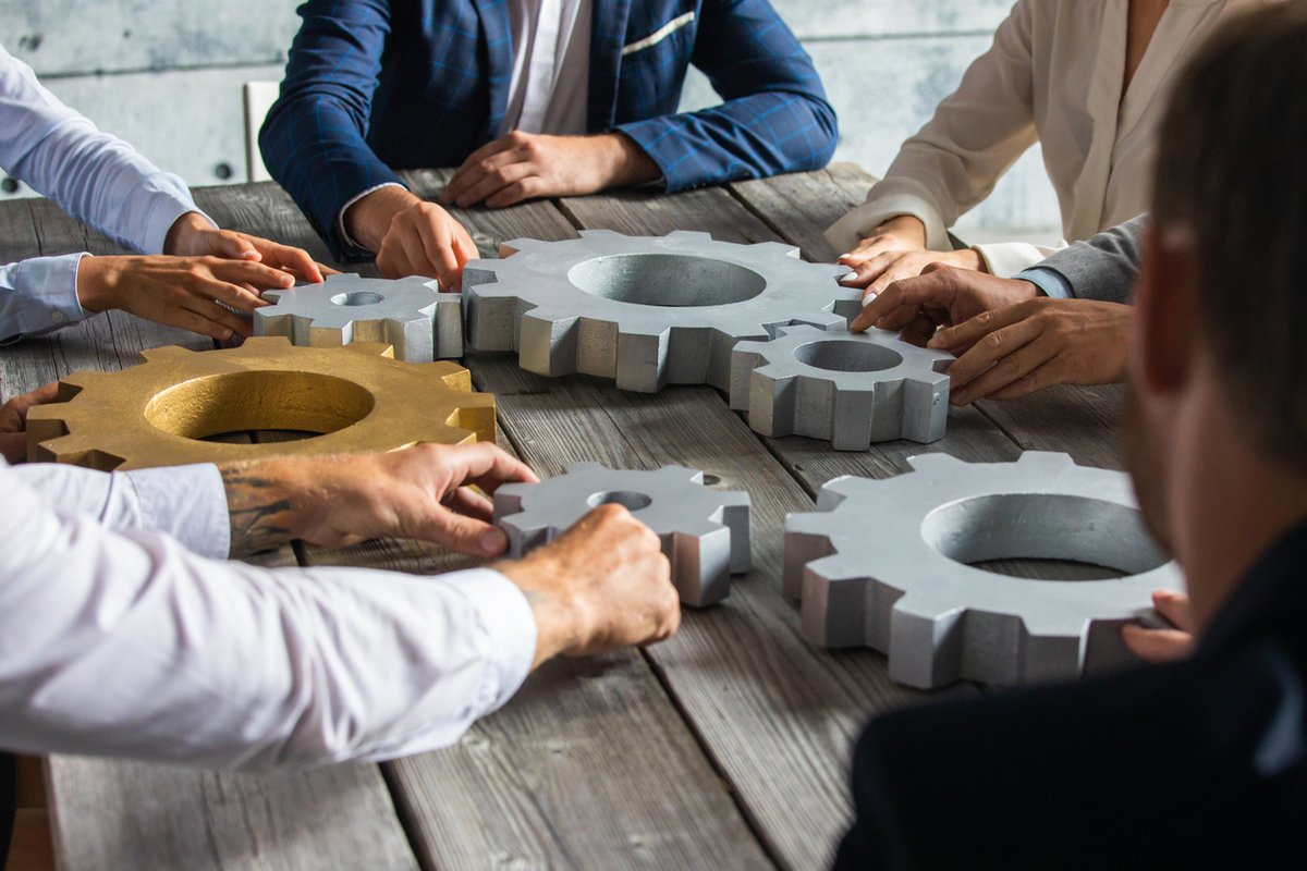 Determining entitlement to a patent. Who owns the IP? something our patent attorneys are often asked. Find out more on this issue.
#intellectualproperty #jointownership #iprights 
 
adamson-jones.co.uk/news-events/ip…