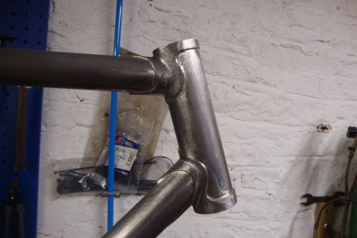 davebaillie2's tweet image. Another 853 frame in the making.
#framebuilding #madeinsheffield