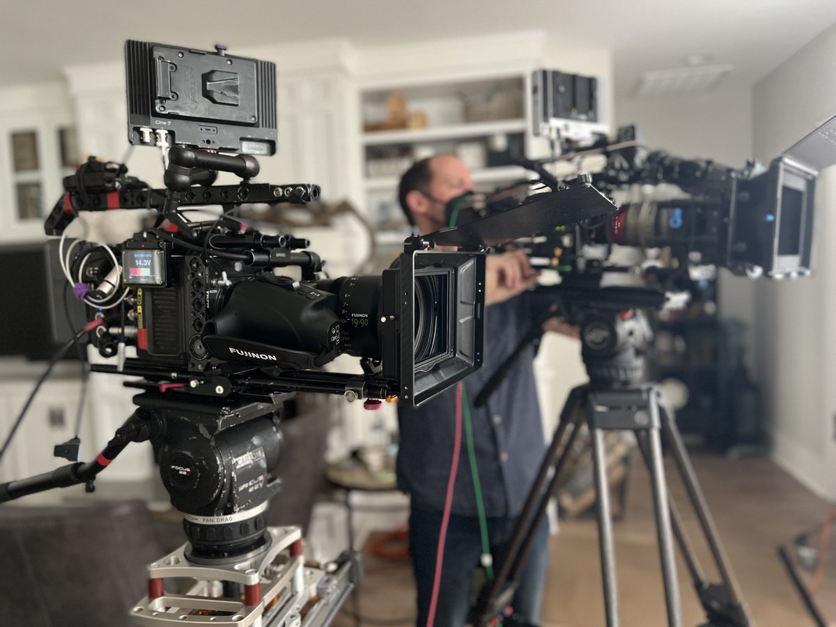 ZMediaVentures's tweet image. Hard at work producing the greatest results for our clients! #midweekmotivation