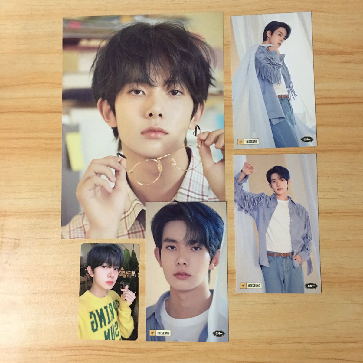 wonjeeeeee's tweet photo. WTS / LFB
Enhypen sg22 member sets
inclus: mini poster, nrpc, & 3 weather cards — 250 each
✅jungwon
✅heeseung
✅jay
✅sunoo
✅ni-ki
MOD: ggx, sco via j&t
MOP: gcash, cod+fees
LOC: mm
🏷Help rt @ENHYPENMARKETPH #wonjeeeeeeSELLS https://t.co/QxBkmdi4Wb