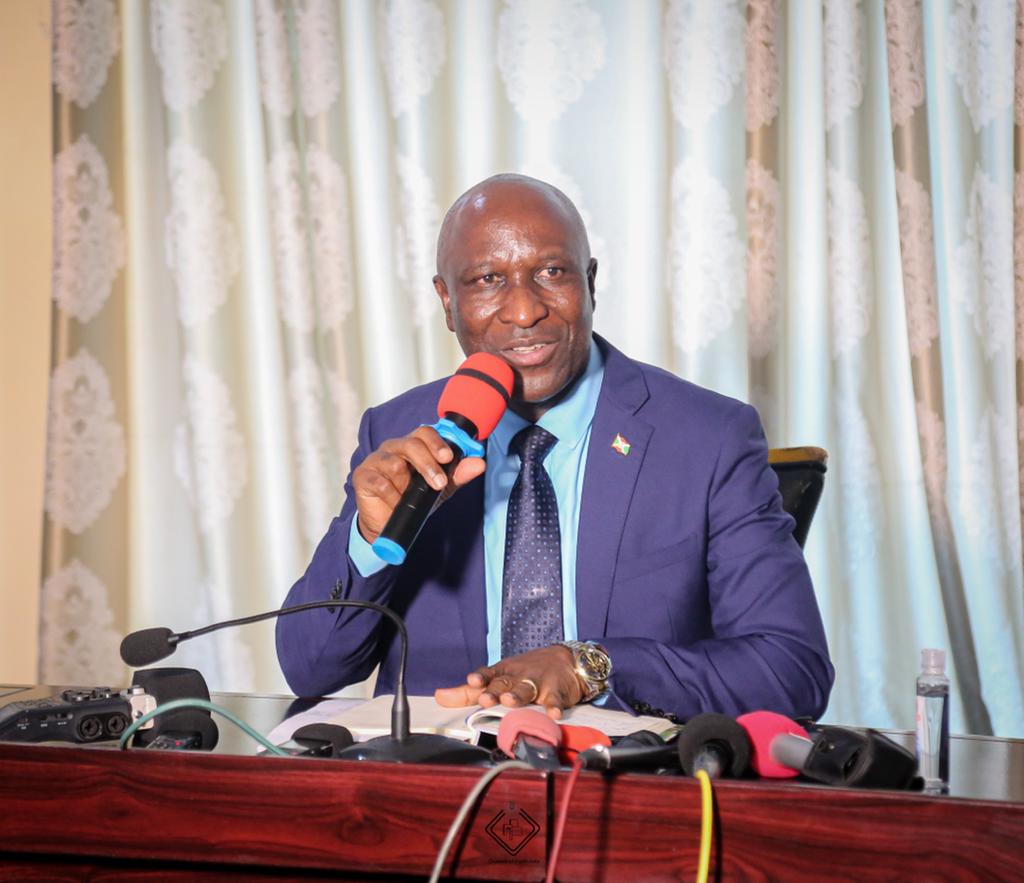 Umuringa Magazine tweet media