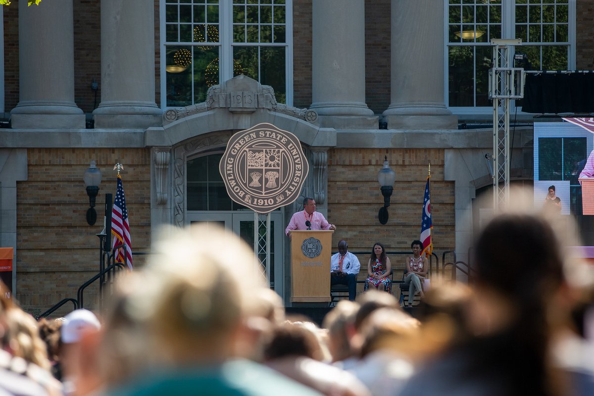 bgsu's tweet image. Today marks four years since @Pres_Rogers was named the 12th President of Bowling Green State University! He is the first alumnus to serve in this role. Thank you for all you do to move #BGSU forward.
