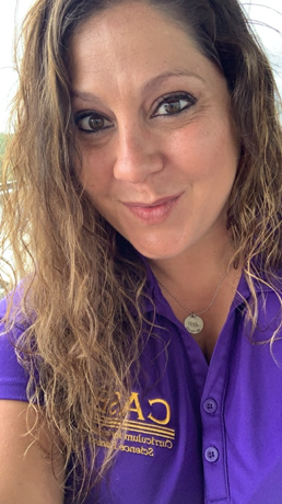 Bayer4CropsUS's tweet photo. Donna Page in Rochelle, Illinois:

“Everything is tied to agriculture. Quite often, students don't understand that agriculture isn't just "being a farmer.” When I can help open their eyes to the industry of agriculture, I feel that I have done my job as an agriculture educator.” https://t.co/vcAqB5cfmv