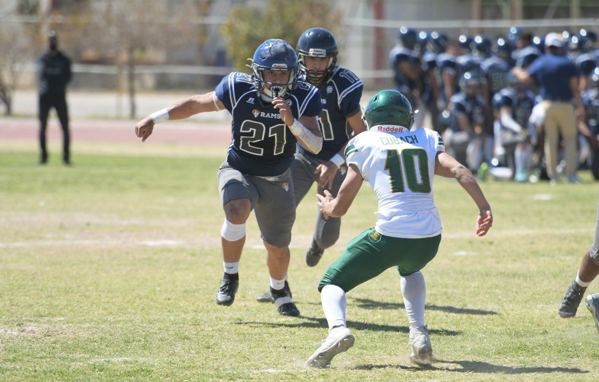 Shout to the @GoBigBlue_PHS for the donation of these uniforms to the Laguna Rams of <a href="/conadeipfba/">CONADEIP Premier</a> of Torreon México. these used uniforms were patched up and used in their first HS game.if you have any used uniforms or equipment, teams in Latin America always need the support. DM