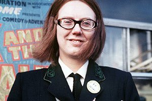 Ono!!! RIP Anna Karen. My whole life, every time I ate a pickled onion, I thought of you xxx

#OnTheBuses #AnnaKaren #pickledonions