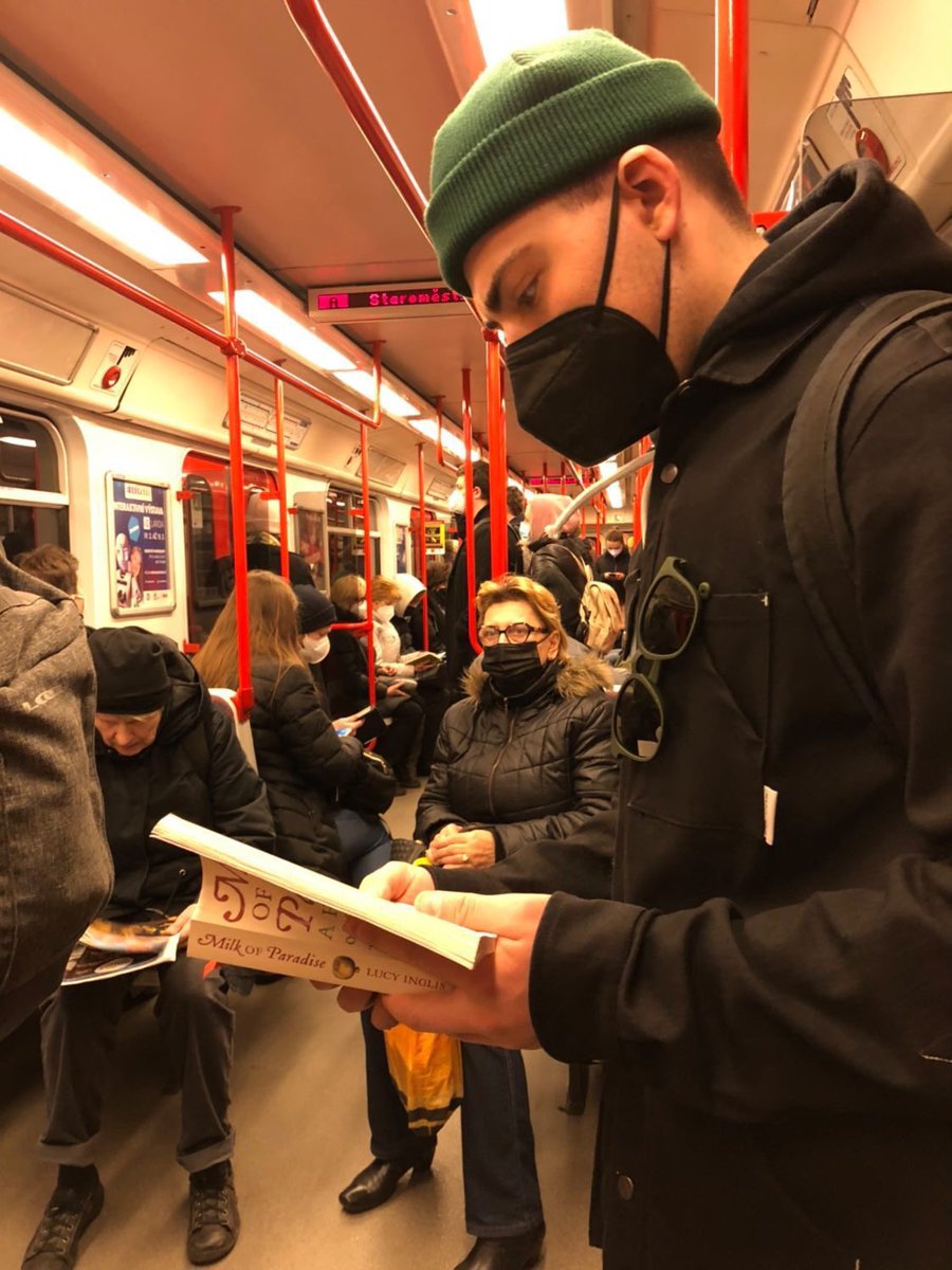 hotdudesreading's tweet photo. Prague Hot Dude Reading spotting https://t.co/PDciLOMfhc